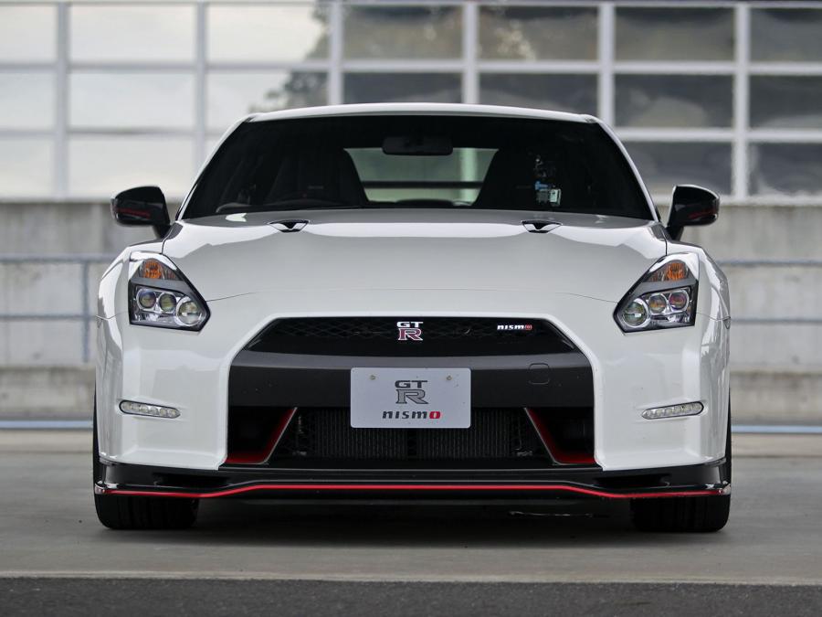  Nissan GT-R by Nismo 2014 года  (фото 12 из 46)